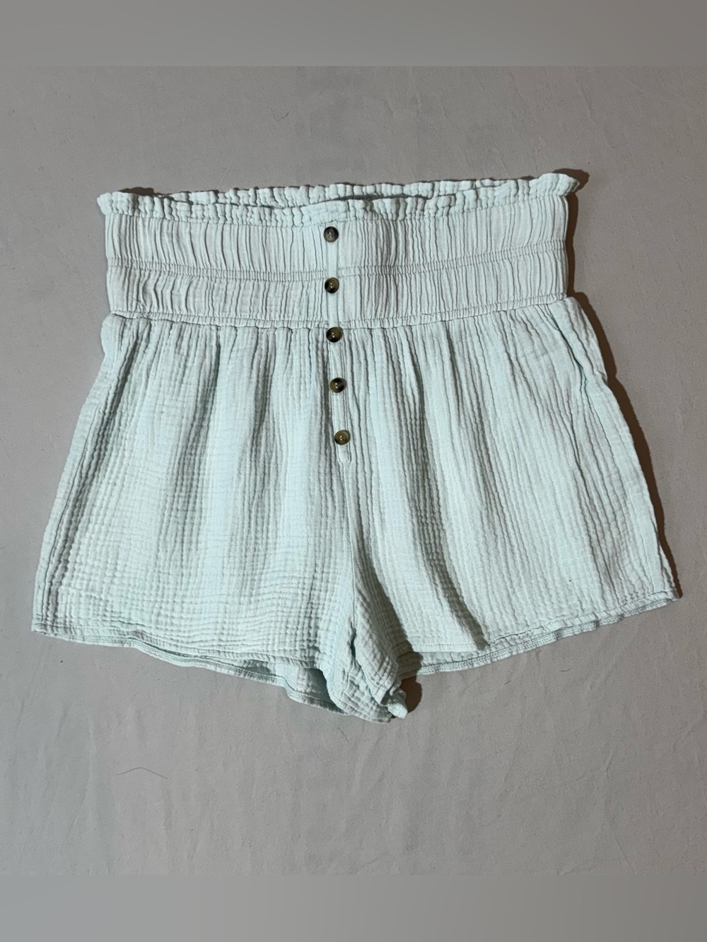 Simply Southern Lt Blue Smocked High Waist Button-Front Shorts 100% cotton S/M
